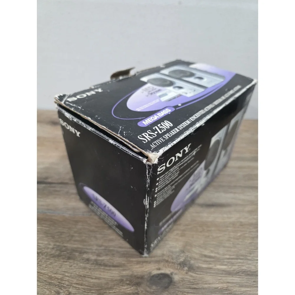 Vintage Sony SRS-Z500 Speakers New In Box Walkman Discman
